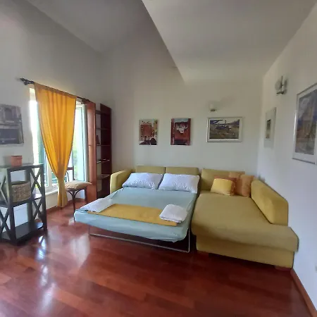 Captains Place Apartment