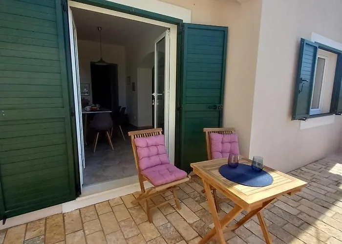 Apartment Captains Place Ugljan