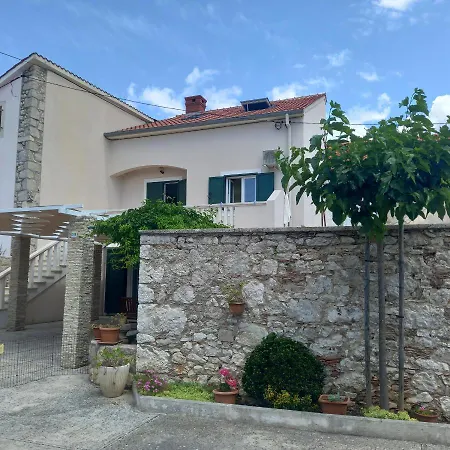 Captains Place * Ugljan